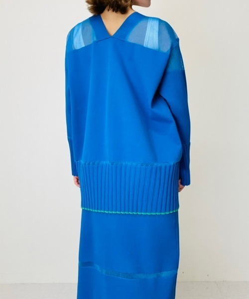 TEVALT（ヴァレット）の「ラメシアー　ランダムリブカーディガン（カーディガン/ボレロ・レディース・ブラック/グリーン/ブラウン/ブルー・38）」の5枚目の写真