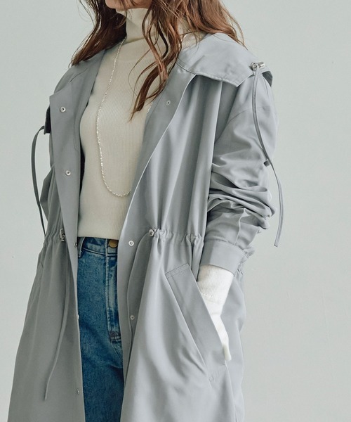 titivate（ティティベイト）の「ﾄﾞﾛｰｽﾄﾘﾝｸﾞﾃﾞｻﾞｲﾝﾎﾞﾘｭｰﾑﾗｲﾄｺｰﾄ（マウンテンパーカー・レディース・ラベンダー/アイボリー/ネイビー/ブルーグレー・M/S）」の3枚目の写真