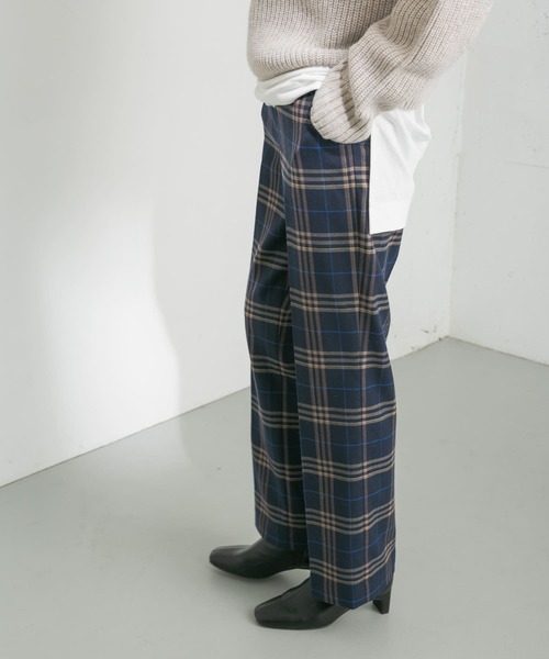URBAN RESEARCH（アーバンリサーチ）の「T/Rウールチェックストレートパンツ（その他パンツ・レディース・ネイビー/キャメル・36/38）」の11枚目の写真