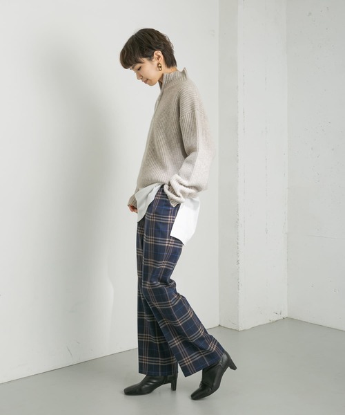 URBAN RESEARCH（アーバンリサーチ）の「T/Rウールチェックストレートパンツ（その他パンツ・レディース・ネイビー/キャメル・36/38）」の16枚目の写真