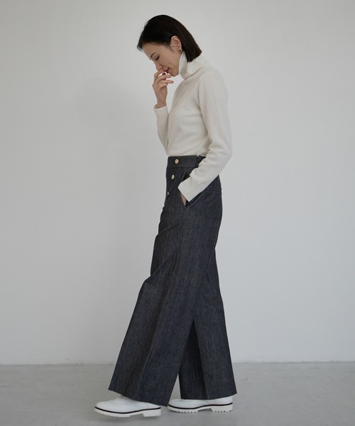 INED（イネド）の「スビンデニムワイドパンツ（デニムパンツ・レディース・インディゴブルー・11号/7号/9号）」の11枚目の写真