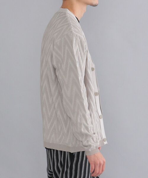 SHIPS（シップス）の「SHIPS:〈手洗い可能〉AMOSSA(R) リンクス ジオメトリック カーディガン（カーディガン/ボレロ・メンズ・ベージュ/ライトグリーン/コバルトブルー・SMALL/MEDIUM/LARGE/X-LARGE）」の9枚目の写真