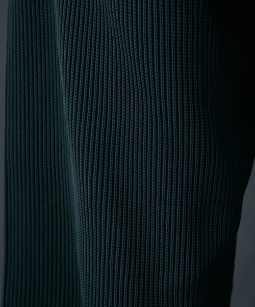 PUBLIC TOKYO(パブリックトウキョウ)の「プリーツニットパンツ(その他パンツ・メンズ・ダークグレー/ライトベージュ/サックスブルー・1/2)」の14枚目の写真