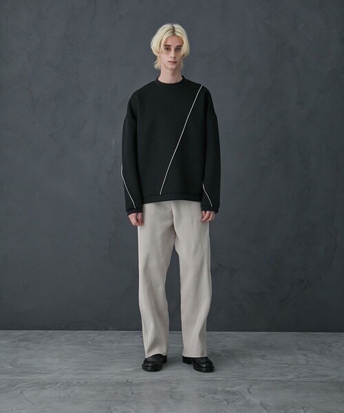 PUBLIC TOKYO(パブリックトウキョウ)の「プリーツニットパンツ(その他パンツ・メンズ・ダークグレー/ライトベージュ/サックスブルー・1/2)」の20枚目の写真