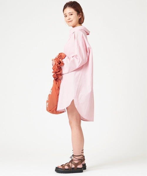 U by SPICK&SPAN（ユーバイスピックアンドスパン）の「ワイドスリーブ オーバーシャツ◆（シャツ/ブラウス・レディース・イエロー/レッド・FREE）」の4枚目の写真