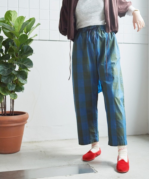 bulle de savon(ビュルデサボン)の「over dye pajyamaパンツ(その他パンツ・レディース・ピンク/イエロー/ネイビー・FREE)」の2枚目の写真