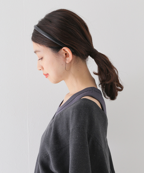 SLOBE IENA（スローブイエナ）の「【LE VERNIS/ル・ベルニ】 レザーカチューシャ（カチューシャ・レディース・ブラック/アイボリー・FREE）」の10枚目の写真