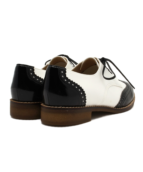 LE TALON（ルタロン）の「【Oggi4月号掲載】◇メダリオンオックス（その他シューズ・レディース・ブラック系その他/ホワイト・36/37/38/37.5/35.5/36.5）」の7枚目の写真