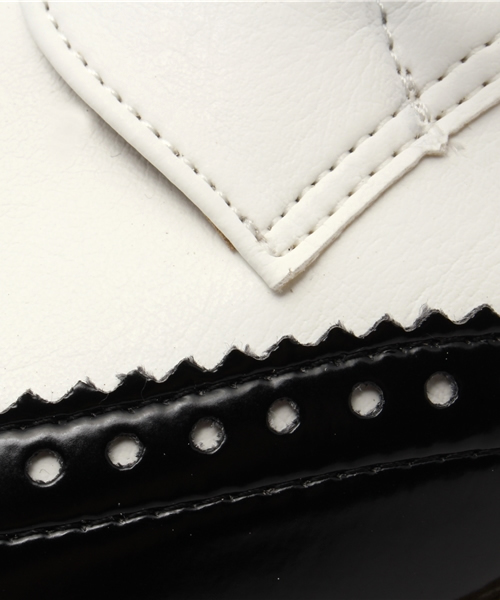 LE TALON（ルタロン）の「【Oggi4月号掲載】◇メダリオンオックス（その他シューズ・レディース・ブラック系その他/ホワイト・36/37/38/37.5/35.5/36.5）」の13枚目の写真