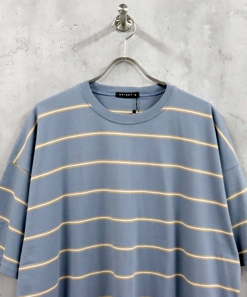 SHISKY（シスキー）の「ビッグシルエット 先染めボーダー クルーネック半袖Tシャツ（Tシャツ/カットソー・メンズ・ブラック/モカ/ラベンダー/杢グレー/ベージュ系/ネイビー系/ダークグリーン/ネイビー/チャコール/ブルー/オフホワイト/ベージュ・M/L/XL）」の22枚目の写真