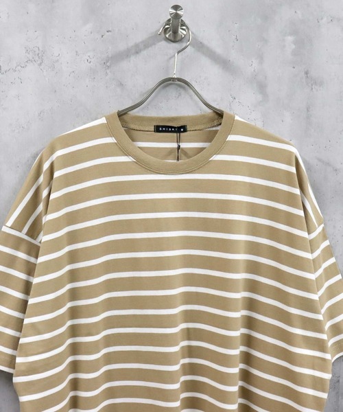 SHISKY（シスキー）の「ビッグシルエット 先染めボーダー クルーネック半袖Tシャツ（Tシャツ/カットソー・メンズ・ブラック/モカ/ラベンダー/杢グレー/ベージュ系/ネイビー系/ダークグリーン/ネイビー/チャコール/ブルー/オフホワイト/ベージュ・M/L/XL）」の19枚目の写真