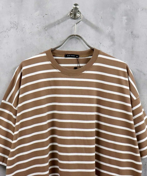 SHISKY（シスキー）の「ビッグシルエット 先染めボーダー クルーネック半袖Tシャツ（Tシャツ/カットソー・メンズ・ブラック/モカ/ラベンダー/杢グレー/ベージュ系/ネイビー系/ダークグリーン/ネイビー/チャコール/ブルー/オフホワイト/ベージュ・M/L/XL）」の17枚目の写真