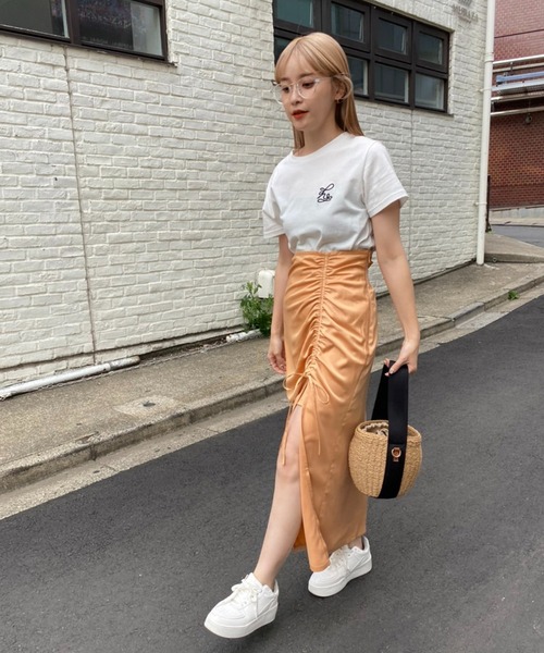 one after another NICE CLAUP(ワンアフターアナザーナイスクラップ)の「サテンドロストスカート(スカート・レディース・ピンク系その他/モカ/アイボリー/オレンジ・FREE)」の13枚目の写真