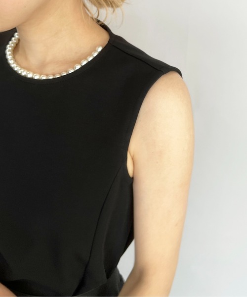 PICCIN（ピッチン）の「襟パールダンボールニットブラウス（セットアップ可能）（シャツ/ブラウス・レディース・ブラック/オフホワイト・M）」の6枚目の写真