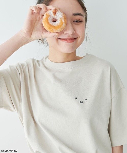 Miffy（ ミッフィー）の「【miffy/ミッフィー】ミッフィー刺繍Tシャツ（Tシャツ/カットソー・レディース・オフホワイト/ネイビー/クリーム/チャコールグレー/スカイブルー/杢グレー/ピンク/グレー/ホワイト・M/L/LL/3L）」の22枚目の写真