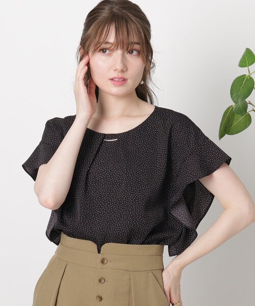 couture brooch（クチュールブローチ）の「◆【大人レディ、きちんと見えが叶うブラウス！】前後2WAY　フリルスリーブゴールドバーブラウス（シャツ/ブラウス・レディース・オフホワイト/サックスブルー/ブラック系・38/42）」の3枚目の写真