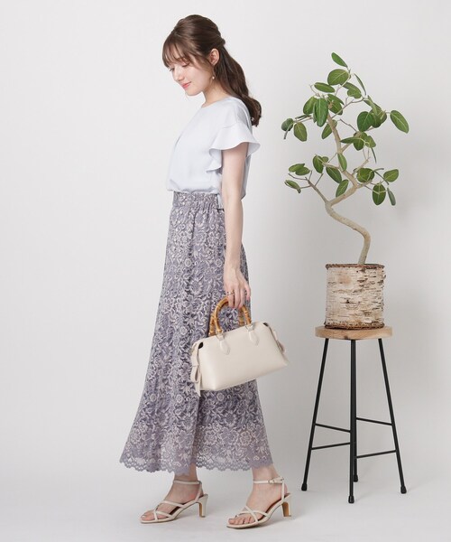 couture brooch（クチュールブローチ）の「◆【大人レディ、きちんと見えが叶うブラウス！】前後2WAY　フリルスリーブゴールドバーブラウス（シャツ/ブラウス・レディース・オフホワイト/サックスブルー/ブラック系・38/42）」の8枚目の写真