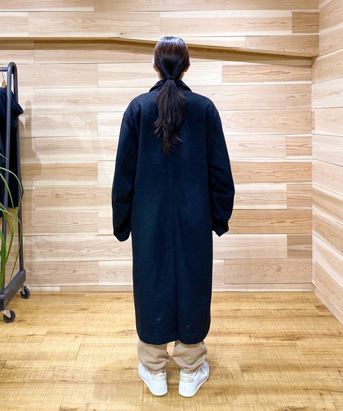 SUPERTHANKS（スーパーサンクス）の「SUPERTHANKS スーパーサンクス / メルトン 無地 オーバーサイズ ロング ビッグシルエット チェスターコート（ユニセックス） / ST223JK004（チェスターコート・メンズ・ブラック/グレイッシュベージュ・SMALL/MEDIUM）」の4枚目の写真