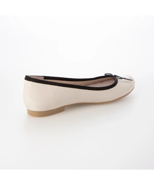 Launa lea（ラウナレア）の「【25秋冬新色】【レイン対応】RainyDay ラウンドトゥバレエシューズ(RB1401A)（バレエシューズ・レディース・ブラック/モカ/ワイン/グレー系その他/ライトパープル/アイボリー/ダークブラウン・22.5cm/23.5cm/24.5cm/25.5cm/23.0cm/24.0cm/25.0cm/26.0cm/21.5cm/22.0cm）」の17枚目の写真