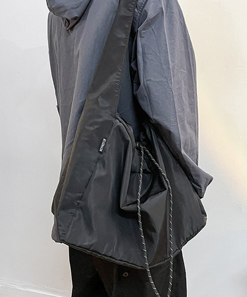 c.u.l（シーユーエル）の「ドローコード ナイロンワンショルダーバッグ cula456（ショルダーバッグ・レディース・ブラック・FREE）」の16枚目の写真