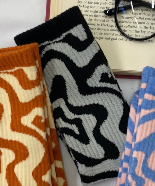 WEGO（ウィゴー）の「WEGO/マーブルソックス（ソックス/靴下・レディース・オレンジ/パープル/ブラック・FREE）」の5枚目の写真