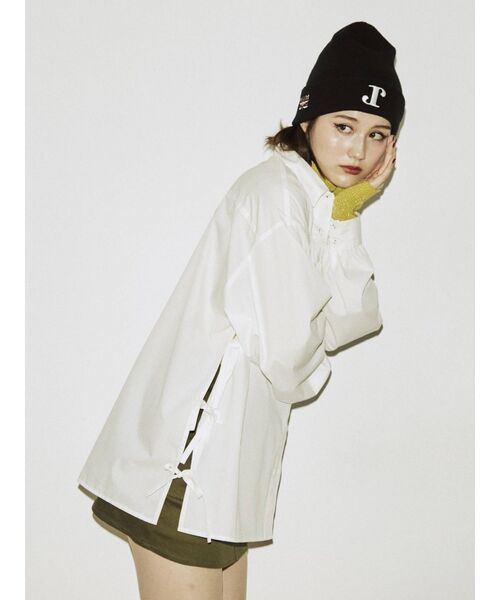 jouetie(ジュエティ)の「サイドリボンロングシャツ(シャツ/ブラウス・レディース・オフホワイト/ブラック/ピンク・MEDIUM)」の1枚目の写真