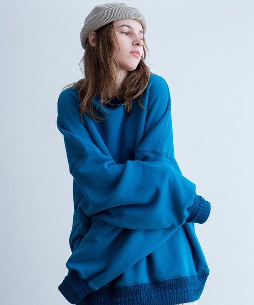 Universal Style Wear(ユニバーサルスタイルウェア)の「Universal Style Wear ビッグ ドルマン クルーネック スウェット(スウェット・メンズ・ブルー系/イエロー系/ライトパープル/オフホワイト・MEDIUM/LARGE/X-LARGE)」の3枚目の写真