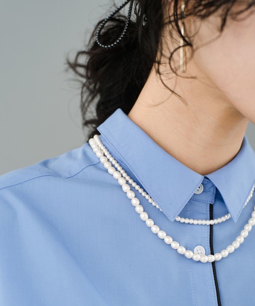 haco!(ハコ)の「光の反射いただきます!首への負担はノーセンキュー TPOに合わせて大小パールを使い分けられるネックレス2本セット(ネックレス・レディース・ホワイト・ONE SIZE)」の14枚目の写真