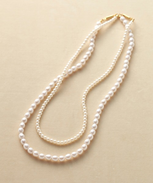 haco!(ハコ)の「光の反射いただきます!首への負担はノーセンキュー TPOに合わせて大小パールを使い分けられるネックレス2本セット(ネックレス・レディース・ホワイト・ONE SIZE)」の20枚目の写真