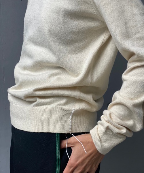 DROIT BELLO（ドロイトベロ）の「DROIT BELLO(ドロイトベロ) フェイクレザーエルボーパッチニット（ニット/セーター・レディース・アイボリー/ブラック・38）」の7枚目の写真