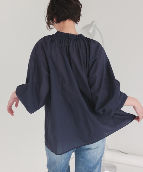titivate(ティティベイト)の「リボン付きAラインギャザーブラウス(シャツ/ブラウス・レディース・ライトグリーン/ピンク/アイボリー/ブラック/ブルー/ネイビー/ライトベージュ・S/M/L)」の21枚目の写真