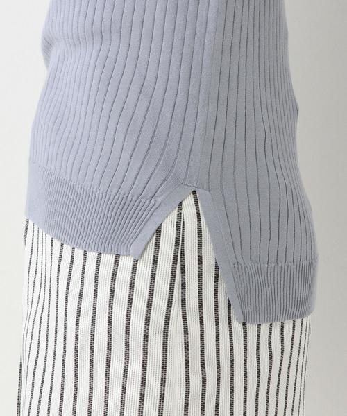 UNITED ARROWS（ユナイテッドアローズ）の「UAB CTN ワイドリブ Vネックニット ◆（ニット/セーター・レディース・オフホワイト/ブラック/ライトブルー・フリー）」の11枚目の写真