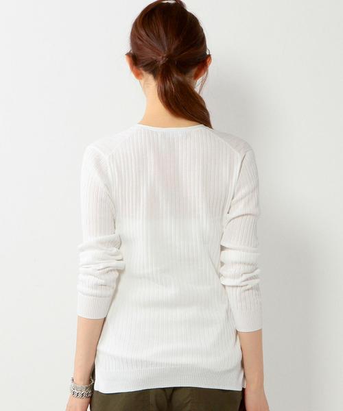 UNITED ARROWS（ユナイテッドアローズ）の「UAB CTN ワイドリブ Vネックニット ◆（ニット/セーター・レディース・オフホワイト/ブラック/ライトブルー・フリー）」の13枚目の写真