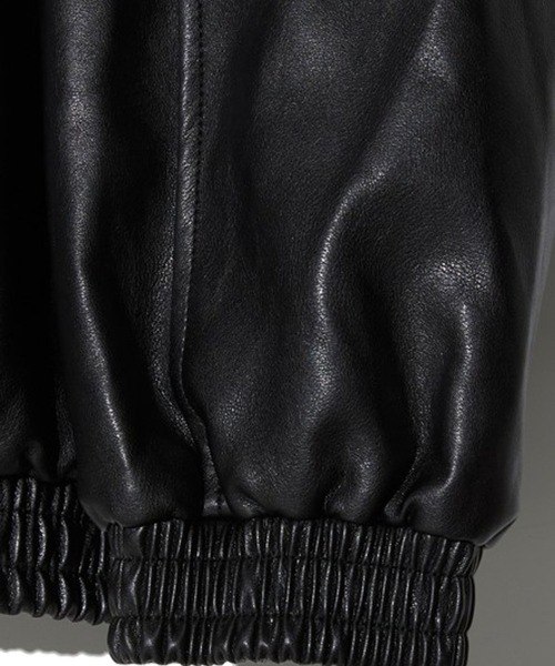 V2（ブイツー）の「【UNISEX】V2／8008シングルビーガンレザージャケット 2191888（ライダースジャケット・メンズ・ブラック・MEDIUM/LARGE）」の7枚目の写真