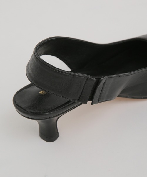 REMME（レメ）の「REMME/スクエアトゥバックストラップパンプス（パンプス・レディース・ブラック/ダークブラウン・36/37/38）」の8枚目の写真