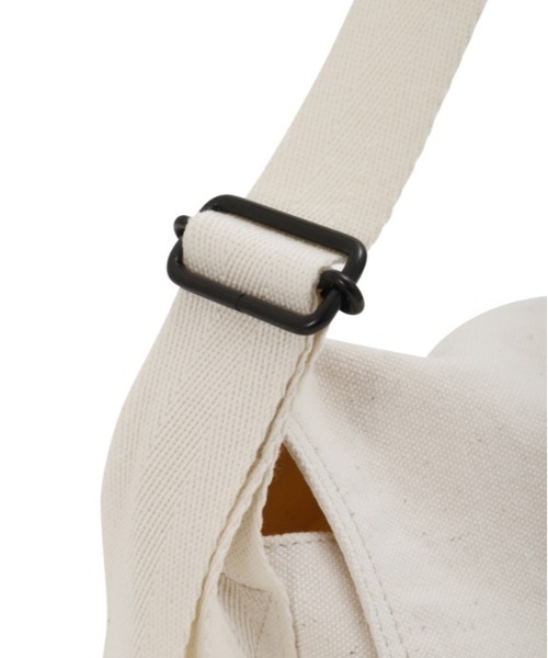 MHL.（エムエイチエル）の「COTTON CANVAS（ショルダーバッグ