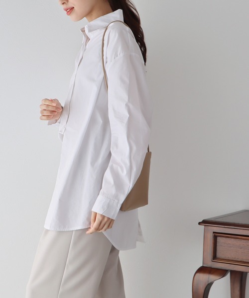 BLUEEAST（ブルーイースト）の「バックオープンロングシャツ（シャツ/ブラウス・レディース・ホワイト/ピンク/ブルー・MEDIUM）」の8枚目の写真