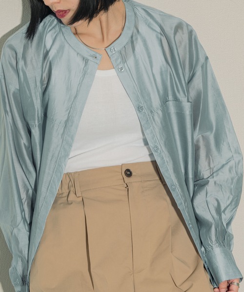 ottilie(オティーリエ)の「ottilie シアーオーバーシャツ(シャツ/ブラウス・レディース・アイボリー/グレイッシュベージュ/ブラック/サックスブルー・FREE)」の17枚目の写真