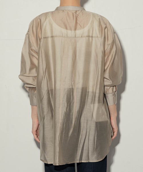 ottilie(オティーリエ)の「ottilie シアーオーバーシャツ(シャツ/ブラウス・レディース・アイボリー/グレイッシュベージュ/ブラック/サックスブルー・FREE)」の18枚目の写真