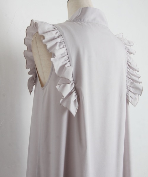 tocco closet（トッコ　クローゼット）の「肩フリル付きボウタイリボンコットンライクティアードワンピース（ワンピース・レディース・ブラック/オフホワイト/グレー系その他・M）」の6枚目の写真