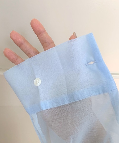 Q（キュー）の「シアーオーバーシャツ（シャツ/ブラウス・レディース・アイボリー/ライトブルー・MEDIUM）」の6枚目の写真