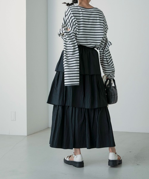 美品 feerique フィーリック メモリータフタ フレア ロングスカート 美品 feerique フィーリック メモリータフタ フレア ロングスカート