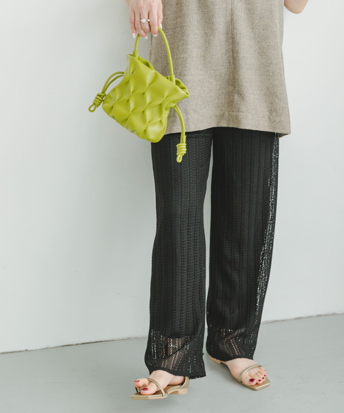 ITEMS URBANRESEARCH（アイテムズ アーバンリサーチ）の「カラーレースパンツ（その他パンツ・レディース・ブラック/ベージュ/グリーン系その他/ブルー系その他・FREE）」の2枚目の写真