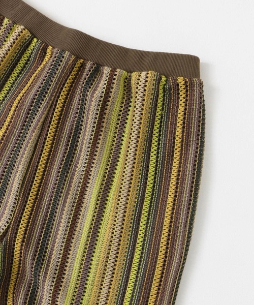 ITEMS URBANRESEARCH（アイテムズ アーバンリサーチ）の「カラーレースパンツ（その他パンツ・レディース・ブラック/ベージュ/グリーン系その他/ブルー系その他・FREE）」の6枚目の写真