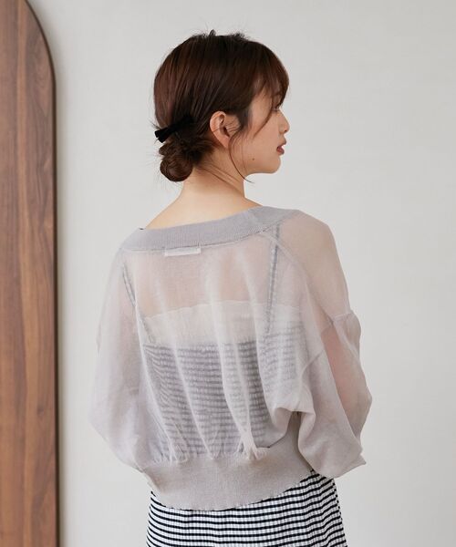 MAJESTIC LEGON(マジェスティックレゴン)の「シアーショートカーディガン(カーディガン/ボレロ・レディース・ブラック/オレンジ/アイボリー/レッド/ライトグレー・MEDIUM)」の15枚目の写真