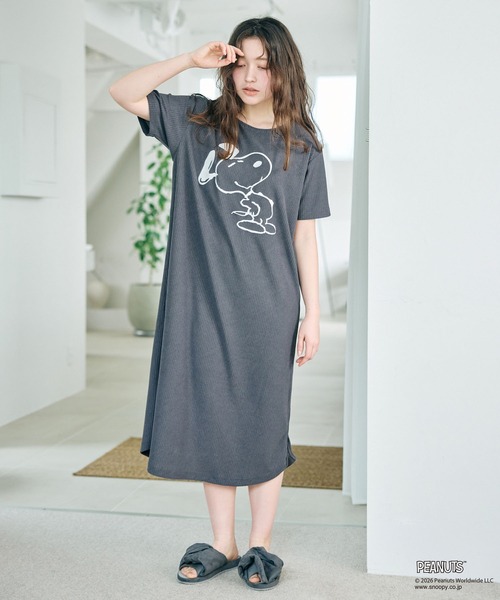 PEANUTS(ピーナッツ)の「【PEANUTS/ピーナッツ】SNOOPY/スヌーピーパイルリブワンピース/ルームウェア(ルームワンピース・レディース・アイボリー/グレー/ネイビー・LL/L/M)」の8枚目の写真