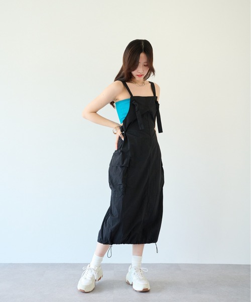 ECRIRE（エクリール）の「ミリタリーパラシュートジャンパースカート（ジャンパースカート・レディース・ブラック/カーキ・M）」の7枚目の写真