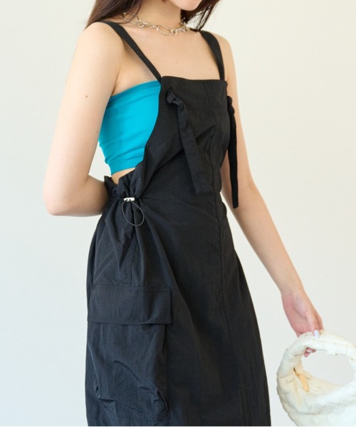 ECRIRE（エクリール）の「ミリタリーパラシュートジャンパースカート（ジャンパースカート・レディース・ブラック/カーキ・M）」の3枚目の写真