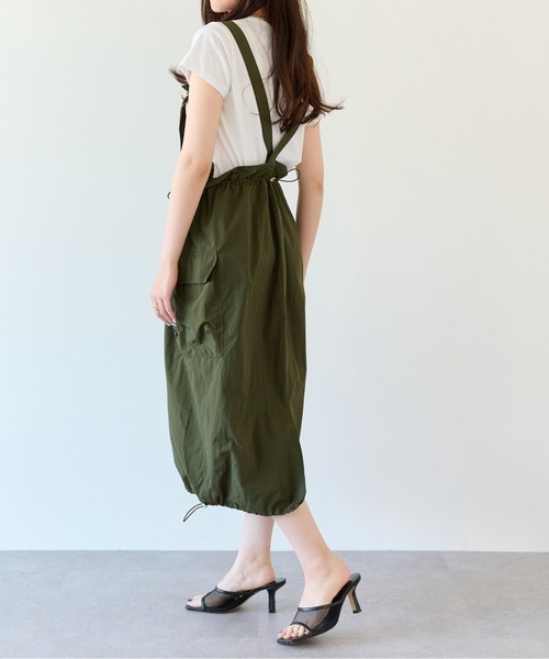 ECRIRE（エクリール）の「ミリタリーパラシュートジャンパースカート（ジャンパースカート・レディース・ブラック/カーキ・M）」の13枚目の写真