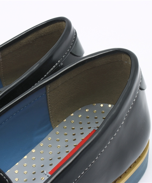 POU DOU DOU（プードゥドゥ）の「配色ソールローファー（ローファー・レディース・ブラック/グリーン/ベージュ・3/4）」の8枚目の写真